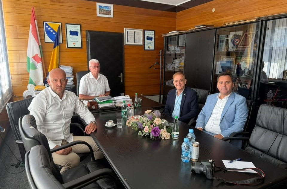 Nastavak saradnje Vlade SBK, Srednjobosanskih šuma i Natron-Hayata u fokusu radnog sastanka