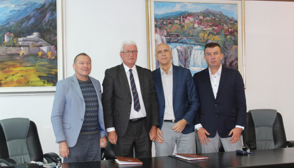 Potpisan Kolektivni ugovor za osnovno obrazovanje